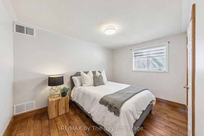 174 32nd St S, House other with 4 bedrooms, 4 bathrooms and 8 parking in Wasaga Beach ON | Image 17