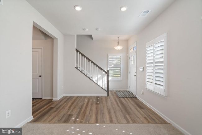 9520 Barnes Loop, Townhouse with 3 bedrooms, 4 bathrooms and null parking in MANASSAS VA | Image 21