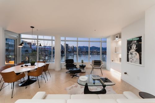 501-138 Athletes Way, Vancouver, BC, V5Y0B5 | Card Image