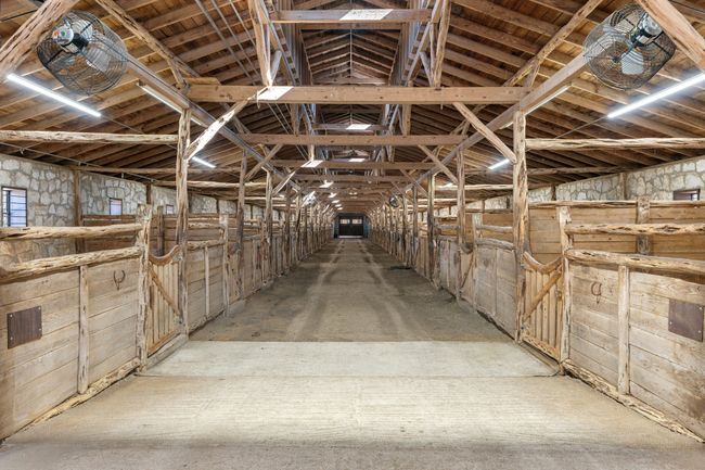 View of stable | Image 31