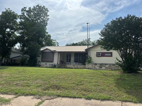 567 N Rice St, Hamilton, TX, 76531-1225 | Card Image