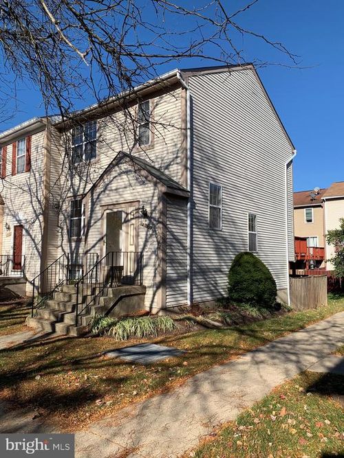 12019 Bronzegate Pl, SILVER SPRING, MD, 20904-1946 | Card Image