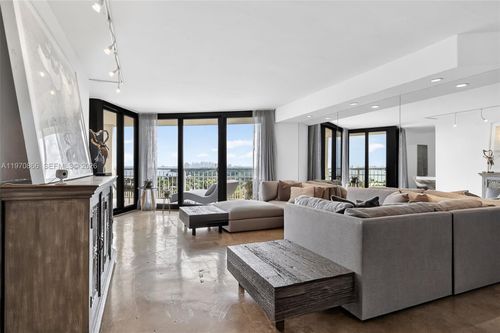 apt-1408-2000 Towerside Ter, Miami, FL, 33138-2226 | Card Image