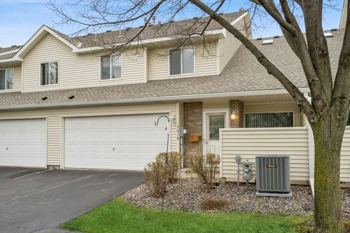 7018 49th St N, Oakdale, MN, 55128-2650 | Card Image