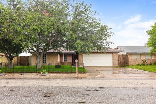 9579 Quetzal Street, Corpus Christi, TX, 78418 | Card Image
