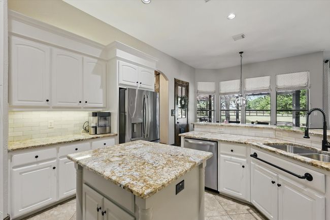 2204 Chipping Campden Rd, House other with 5 bedrooms, 4 bathrooms and null parking in Argyle TX | Image 7