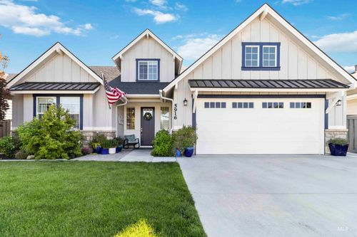 5916 S Wayland Way, Meridian, ID, 83642-4768 | Card Image