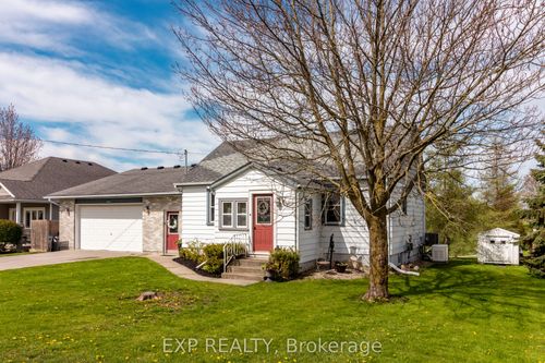 3988 Galt St, Shakespeare, ON, N0B2P0 | Card Image