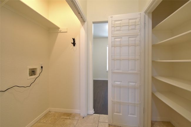 2423 Falcon Dr, House other with 3 bedrooms, 3 bathrooms and 4 parking in Round Rock TX | Image 13