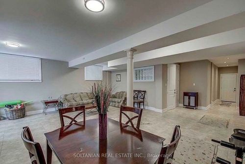 90 Grandview Ave, Thornhill, ON, L3T1H4 | Card Image