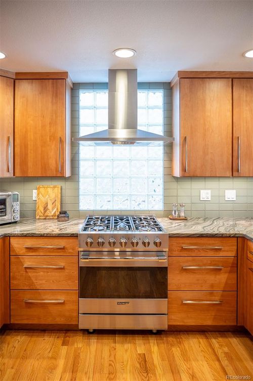 733 15th St, Golden, CO, 80401-1908 | Card Image