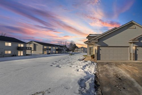 1059 Honeysuckle Ln Se, Cambridge, MN, 55008-1781 | Card Image