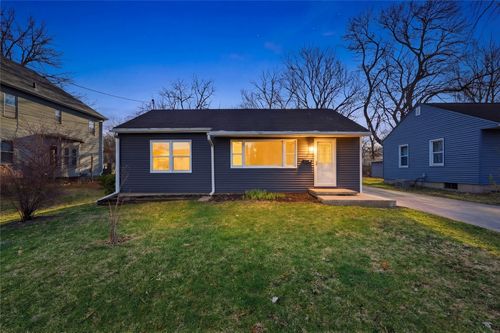 654 S Lucas St, Iowa City, IA, 52240-4845 | Card Image