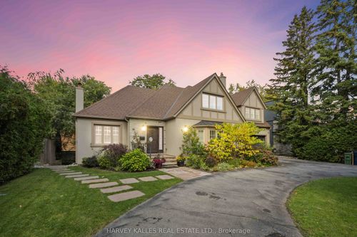 27 Ashley Park Road, Etobicoke, ON, M9A4C9 | Card Image