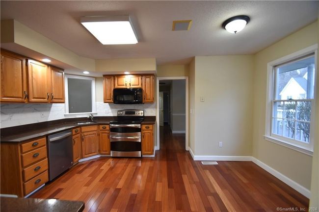 41 - 41 Sagewood Ln, Condo with 3 bedrooms, 4 bathrooms and 2 parking in Windsor CT | Image 7