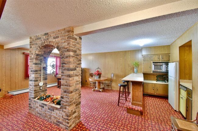LL family room with wet bar/kitchen | Image 23