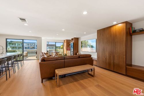 4405 Costa De Oro Avenue, Oxnard, CA, 93035 | Card Image