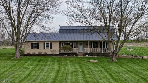 4604 Manchester Ave Sw, Navarre, OH, 44662-9686 | Card Image