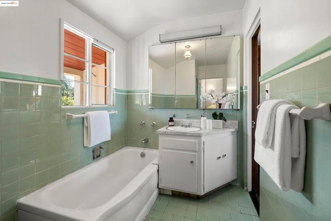494 Cragmont Ave, House other with 4 bedrooms, 4 bathrooms and 2 parking in Berkeley CA | Image 33