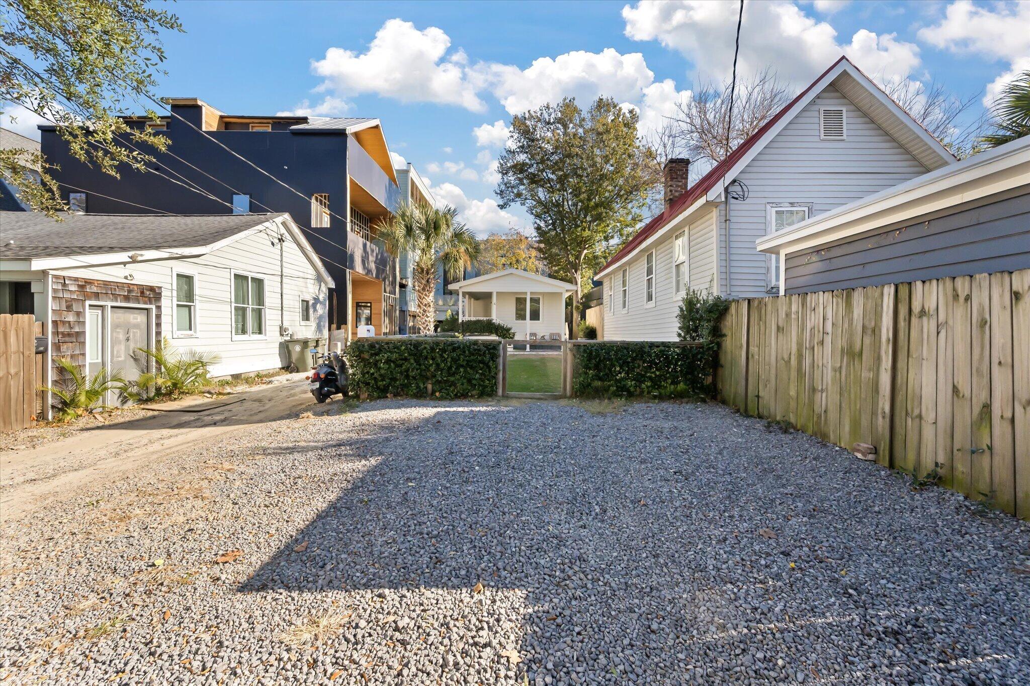 Residential in Charleston 4