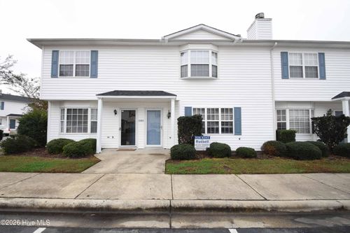 pp2-3903 Sterling Pointe Dr, Winterville, NC, 28590-7033 | Card Image