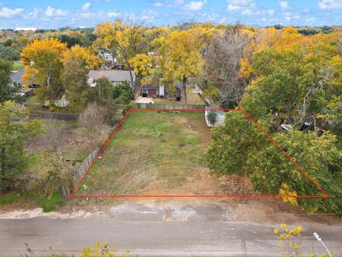 1013 E 26th St, Bryan, TX, 77803-7801 | Card Image