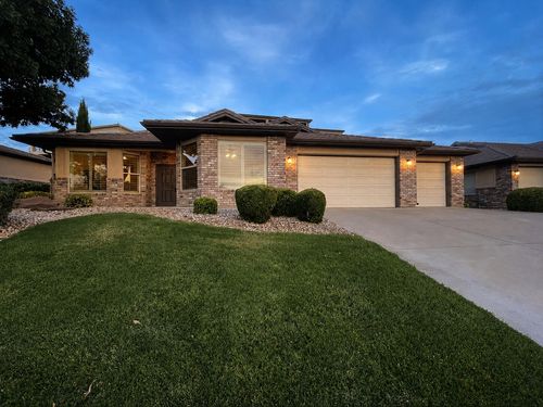 709 W Windsor Dr, St George, UT, 84770-6154 | Card Image