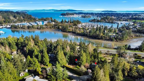 11007 Cedar Lane, North Saanich, BC, V8L5R1 | Card Image