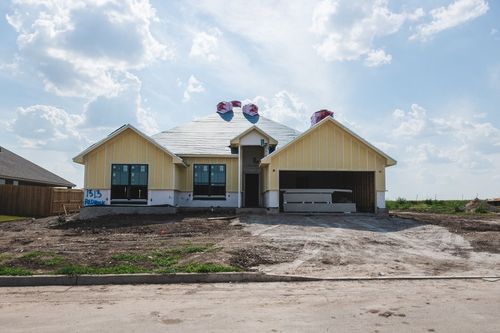1313 Red Rock Rd, Hewitt, TX, 76643-4331 | Card Image