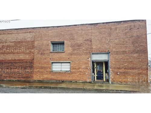 306 S Main St, Union, OR, 97883-8903 | Card Image