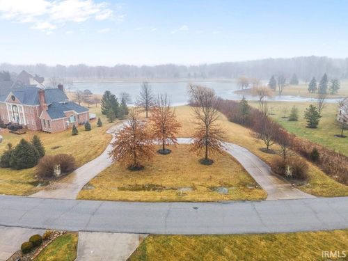 1511 Sycamore Hills Pkwy, Fort Wayne, IN, 46814-9343 | Card Image