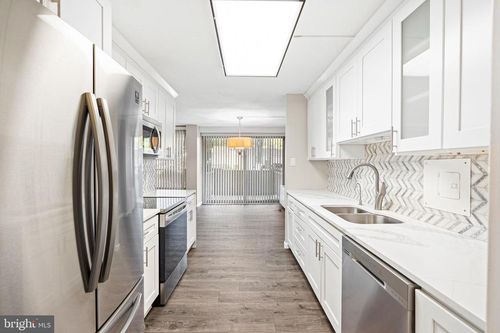 unit-ec107-1001 City Ave, WYNNEWOOD, PA, 19096-3903 | Card Image