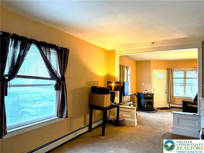 213 E Main St, House other with 4 bedrooms, 2 bathrooms and null parking in Pen Argyl PA | Image 12