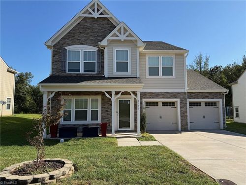1311 Red Deer Dr, Kernersville, NC, 27284-9908 | Card Image