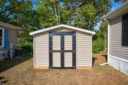 255 Grissom Ct, Flushing, MI, 48433-9289 | Card Image