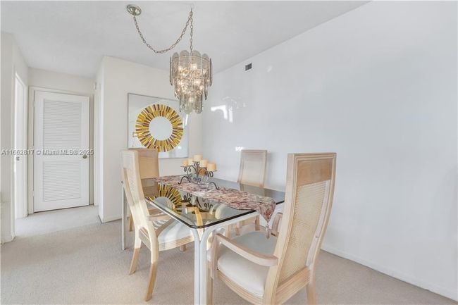 APT-1807 - 2841 N Ocean Blvd, Condo with 2 bedrooms, 2 bathrooms and null parking in Fort Lauderdale FL | Image 17