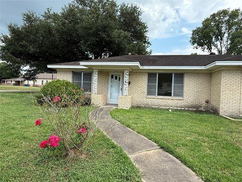 316 Anderson Street, Navasota, TX, 77868 | Card Image