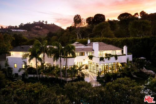 1748 Correa Way, LOS ANGELES, CA, 90049 | Card Image