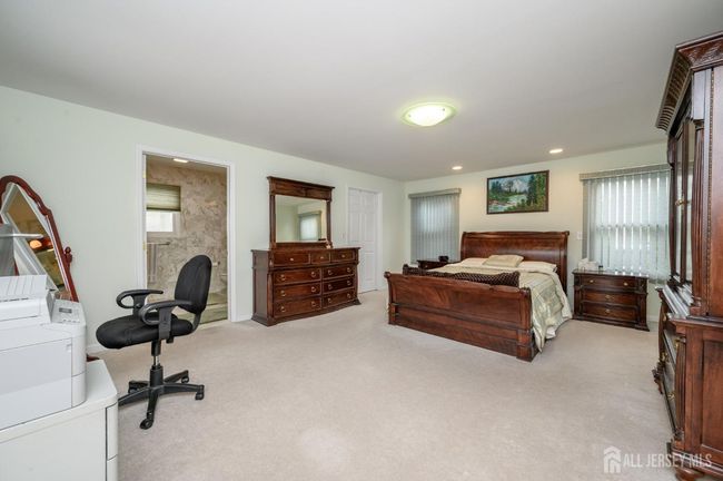 751 S Middlesex Ave, House other with 5 bedrooms, 6 bathrooms and null parking in Colonia NJ | Image 19