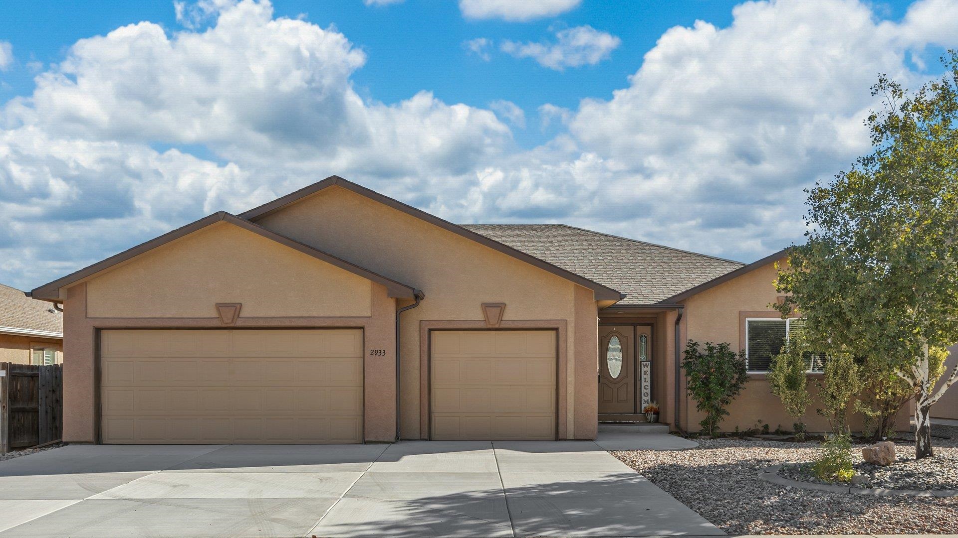 Joan Way, Grand Junction, CO 81504