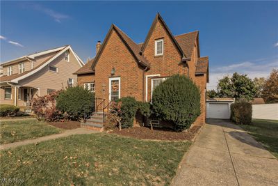 Lovely brick classic architecture | Image 2