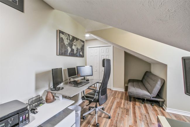 Secondary bedroom or flex room (currently being used as an office) located on the 2nd floor. | Image 26