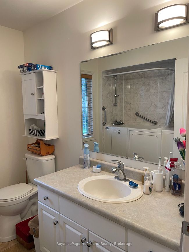 14 Garden Rd, Home with 4 bedrooms, 2 bathrooms and 2 parking in Goderich ON | Image 14