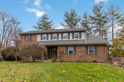 8140 Maxfield Ln, Madeira, OH, 45243-2212 | Card Image