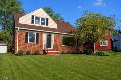2529 Canterbury Rd, Cleveland Heights, OH, 44118-4332 | Card Image
