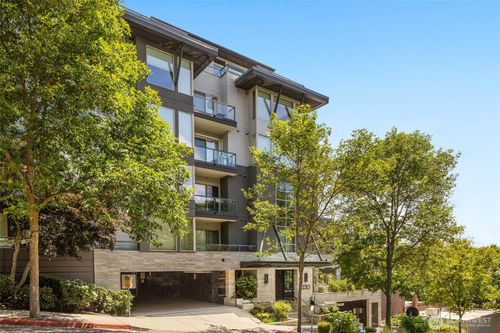 apt-204-220 1st St, Kirkland, WA, 98033-6174 | Card Image