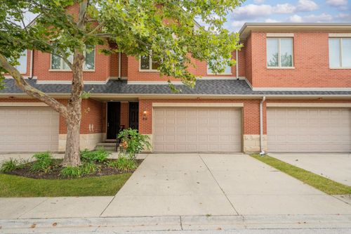 86 Northfield Ter, Wheeling, IL, 60090-2935 | Card Image