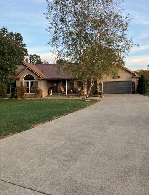 136 Glenavy Dr, Lynchburg, OH, 45142-9258 | Card Image