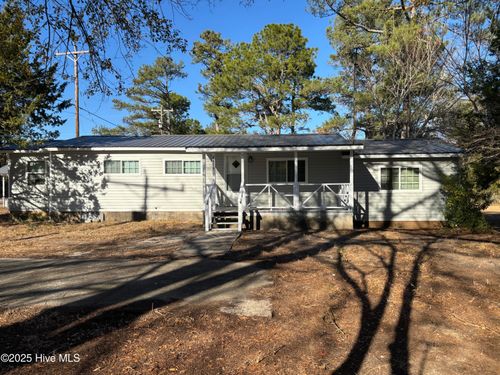 2474 Quewhiffle Rd, Aberdeen, NC, 28315-7040 | Card Image