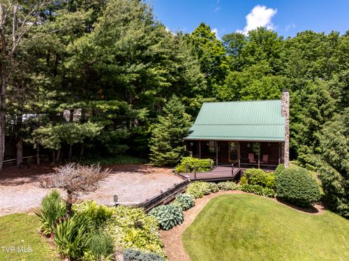 538 Burbank Rd, Roan Mountain, TN, 37687-3515 | Card Image